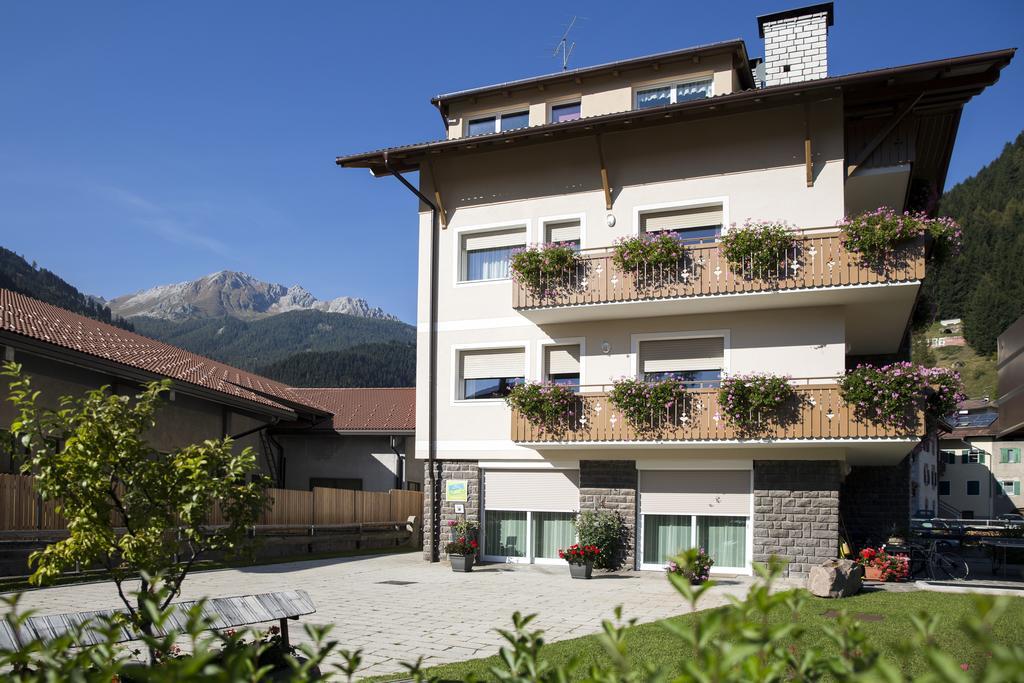 Appartamento Rose Di Bosco Predazzo Bagian luar foto