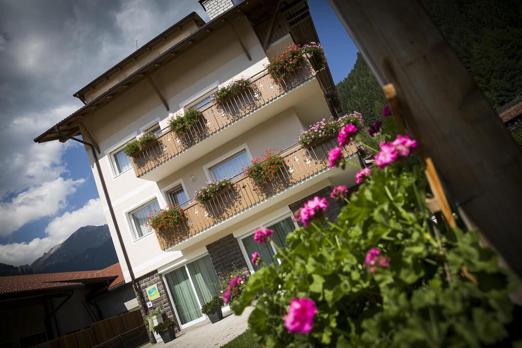 Appartamento Rose Di Bosco Predazzo Bagian luar foto