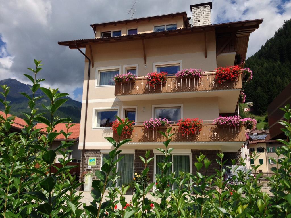 Appartamento Rose Di Bosco Predazzo Bagian luar foto